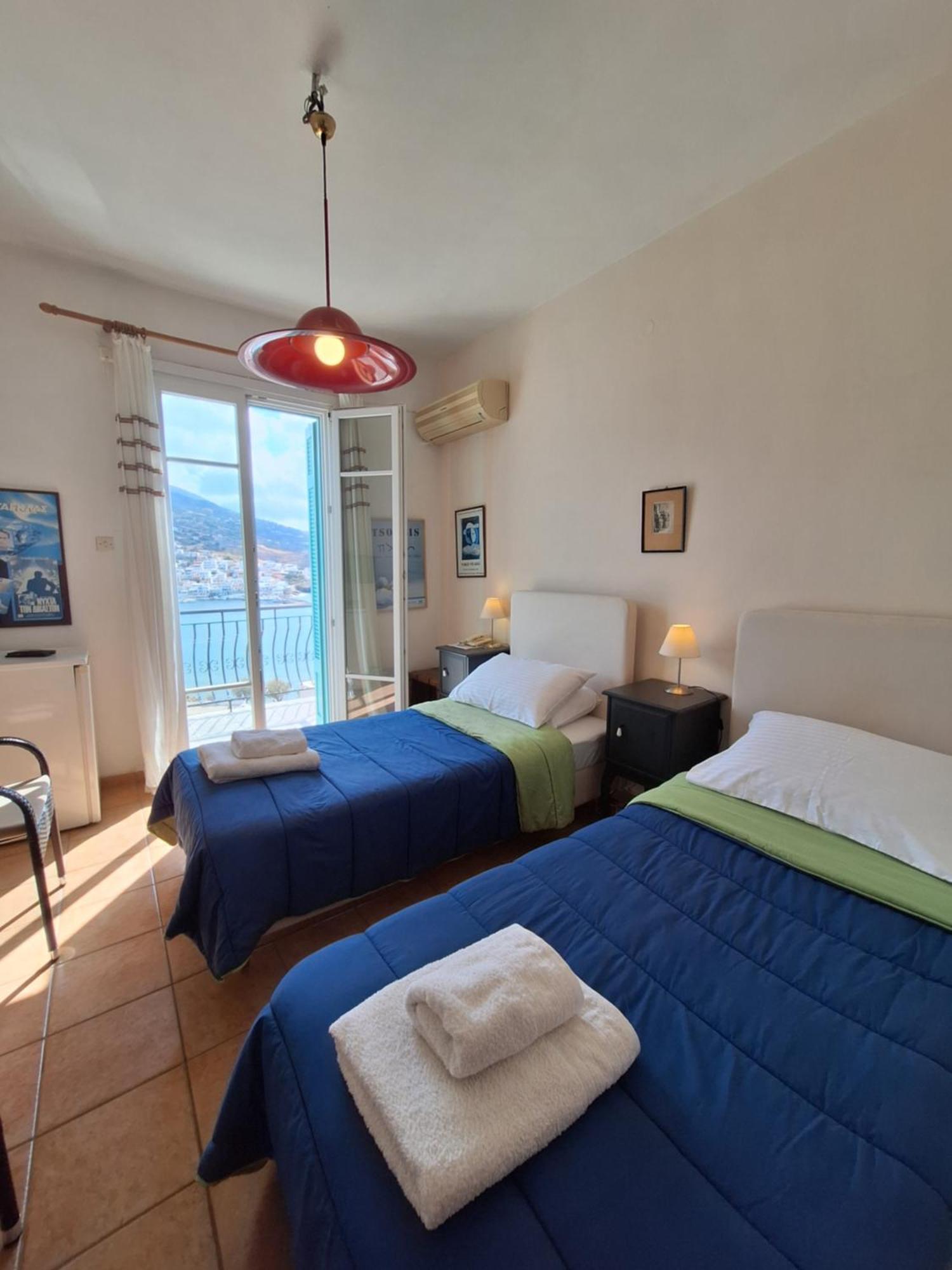 Hotel Blue Dolphin Batsíon Exterior foto
